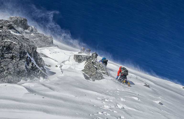 Pisang Peak Climbing